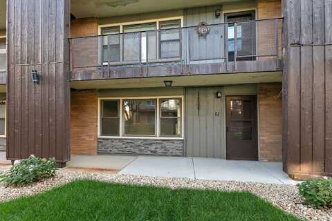 9626 W Higgins Road, Rosemont, IL 60018