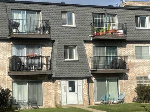 9460 Bay Colony Drive, Des Plaines, IL 60016
