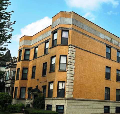 800 S Independence Boulevard, Chicago, IL 60624