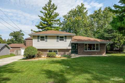 138 W Chicago Avenue, Westmont, IL 60559