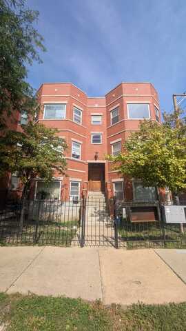 3536 W Monroe Street, Chicago, IL 60624