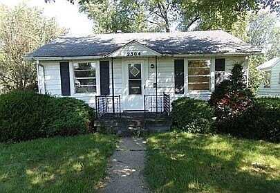 2304 E Division Street, Decatur, IL 62526