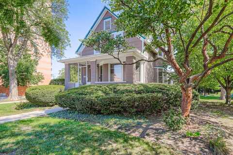 105 S Vail Avenue, Arlington Heights, IL 60005