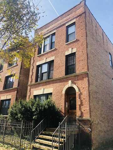 2408 N Surrey Court, Chicago, IL 60614
