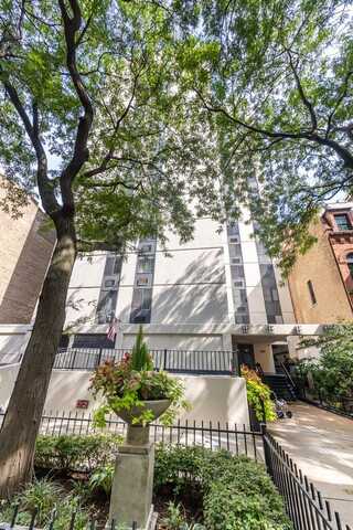 1339 N Dearborn Street, Chicago, IL 60610