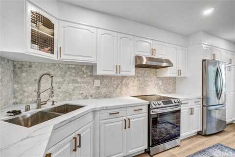 5846 E Creekside Avenue, Orange, CA 92869