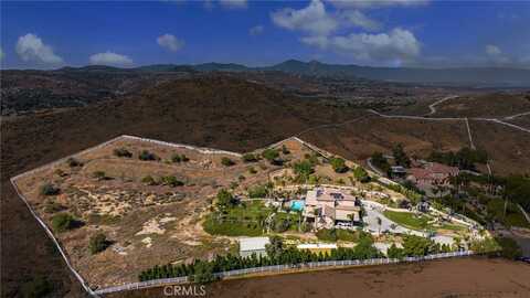 18936 Summerleaf Lane, Riverside, CA 92504