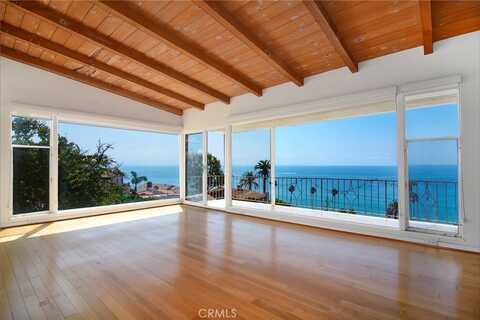 17730 Posetano Road, Pacific Palisades, CA 90272