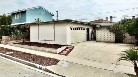 900 Catalina Avenue, Seal Beach, CA 90740