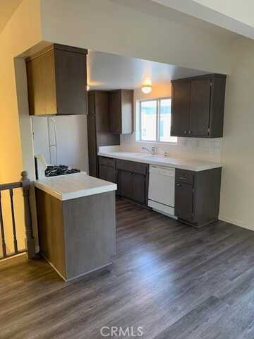 217 Crest Drive, Manhattan Beach, CA 90266