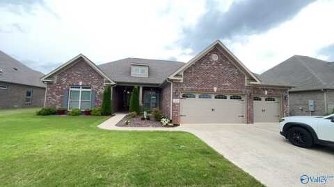 7419 Flint Crossing Circle SE, Owens Cross Roads, AL 35763