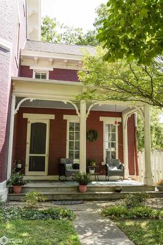 630 Avenue E, Fort Madison, IA 52627