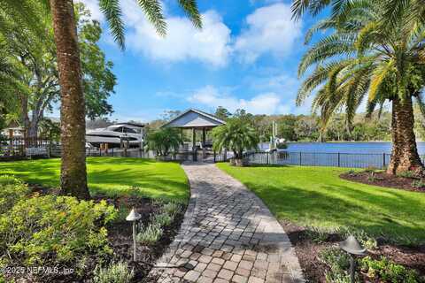 143 S ROSCOE Boulevard, Ponte Vedra Beach, FL 32082