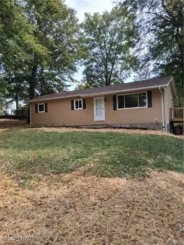 380 Rhonda Drive, Zanesville, OH 43701