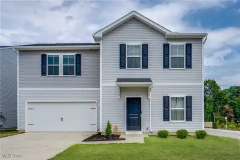 677 Crossings Lane, Akron, OH 44320