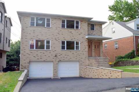 533 ROFF Avenue, Palisades Park, NJ 07650