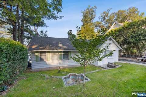 177 Lakeview Avenue, Ringwood, NJ 07456