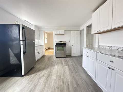 24 South Street, Somersworth, NH 03878