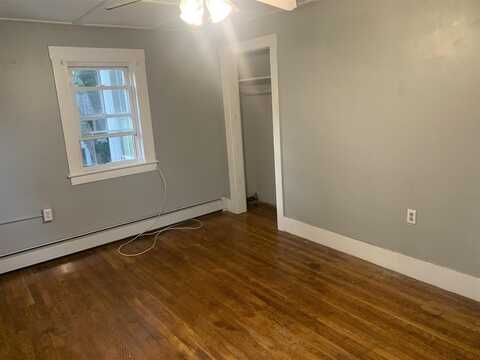 12 Broad Street, Somersworth, NH 03878