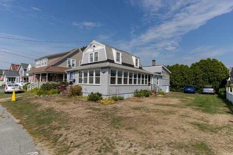 32 Nudd Avenue, Hampton, NH 03842