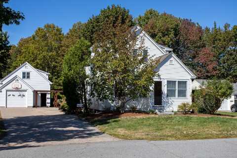 8 Hobbs Road, Hampton, NH 03842