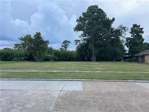 70 PATTERSON Drive, Chalmette, LA 70043