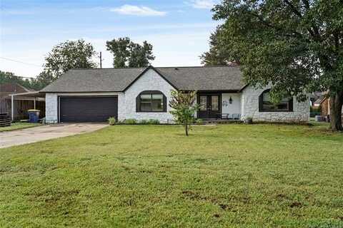 110 W 113th Street S, Jenks, OK 74037