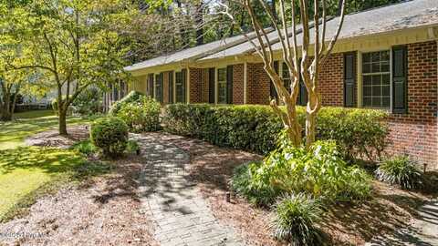 202 King George Road, Greenville, NC 27858
