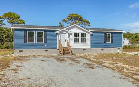 145 Barbee Street, Harkers Island, NC 28531