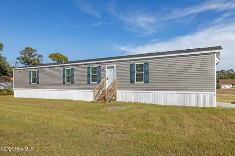 139 Barbee Street, Harkers Island, NC 28531