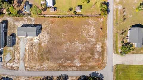 159 Barbee Street, Harkers Island, NC 28531