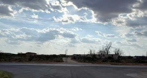 904/906 S Westcliff Rd, Odessa, TX 79763