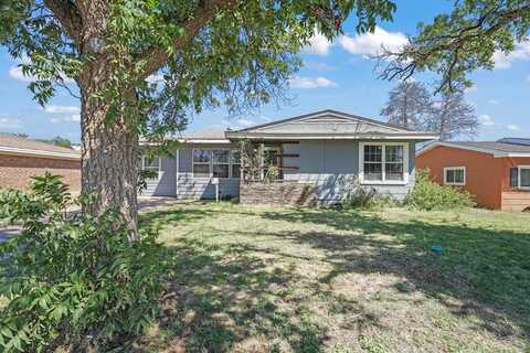 906 NW 9th St., Andrews, TX 79714