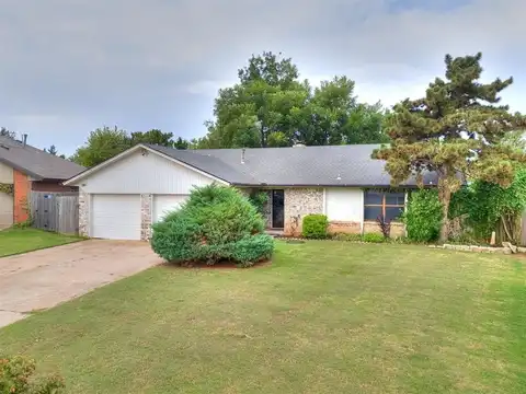 11028 Folkstone Drive, Yukon, OK 73099