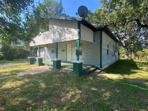 339 N 7th Street, Seminole, OK 74868