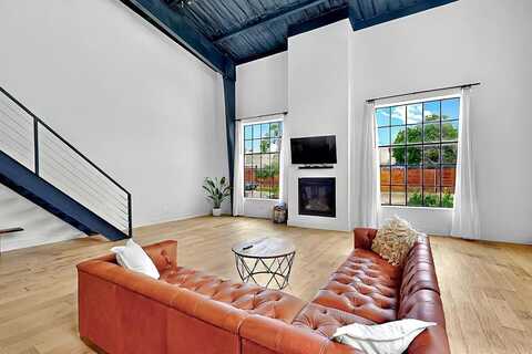 12005 Cleveland Gibbs, Roanoke, TX 76262