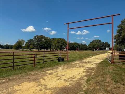 423 Hcr 1439, Covington, TX 76636
