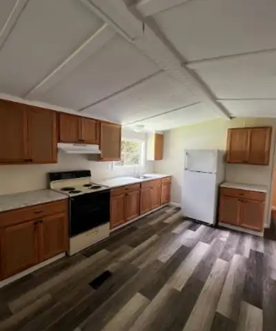 1035 Aaron Ln, Jacksonville, NC 28540