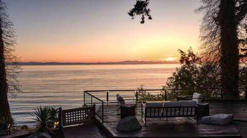 329 Gulf View Cres, Point Roberts, WA 98281