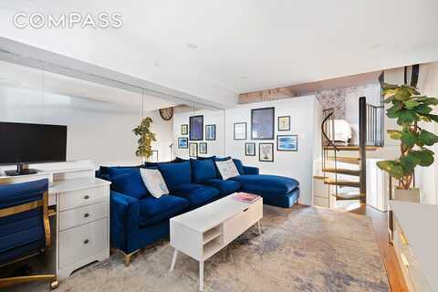 211 Thompson Street, New York, NY 10012