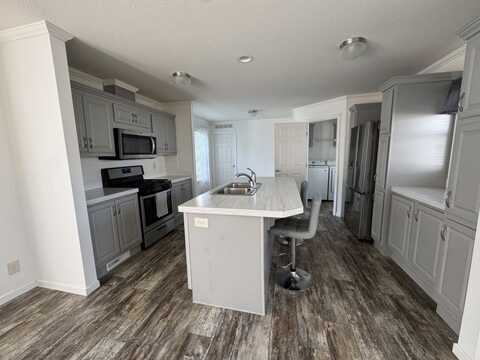 466 Cimarron, Lake Elmo, MN 55042