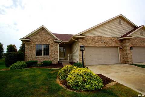 5529 Baraboo Court, Davenport, IA 52804