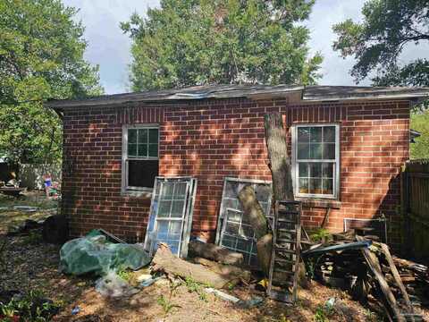 331 Bryant Rd, Pensacola, FL 32507