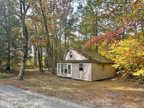 141 Hobday Road, Lords Valley, PA 18428