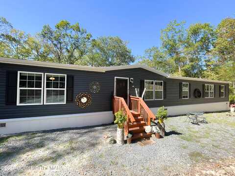 3177 Stony Run Lane, Cresco, PA 18326