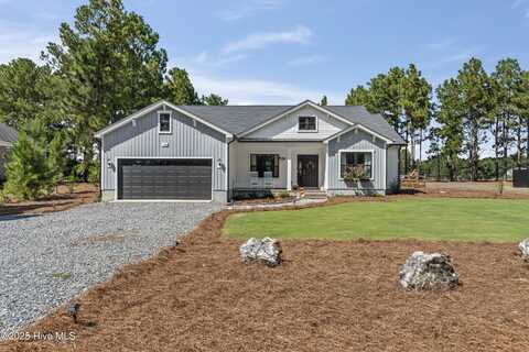 146 Devonshire Avenue W, West End, NC 27376