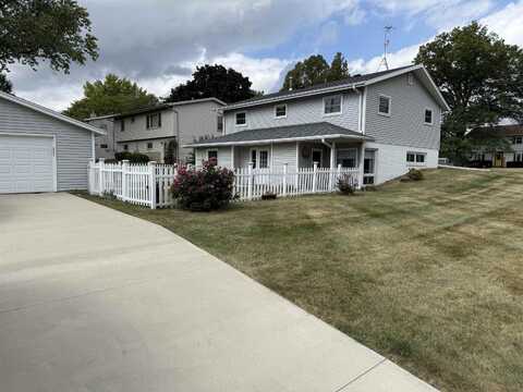 1909 W Laurel, FREEPORT, IL 61032