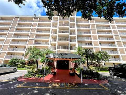 3080 N Course Dr, Pompano Beach, FL 33069