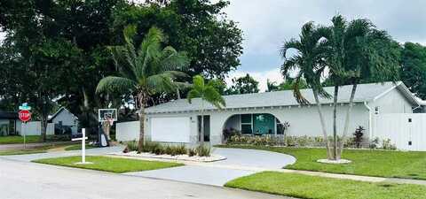 8800 NW 5th St, Pembroke Pines, FL 33024