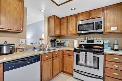 7640 NW 18th St, Margate, FL 33063